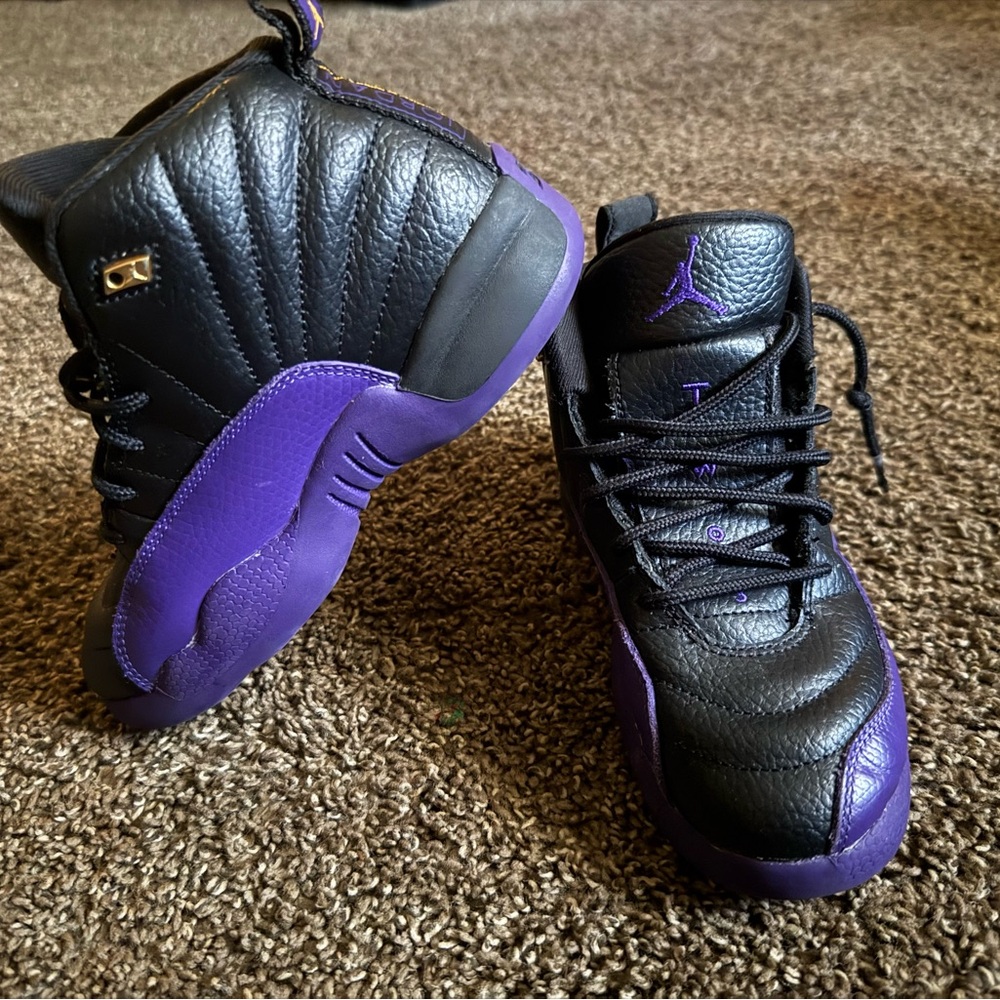 Girls Jordan’s sneaker
